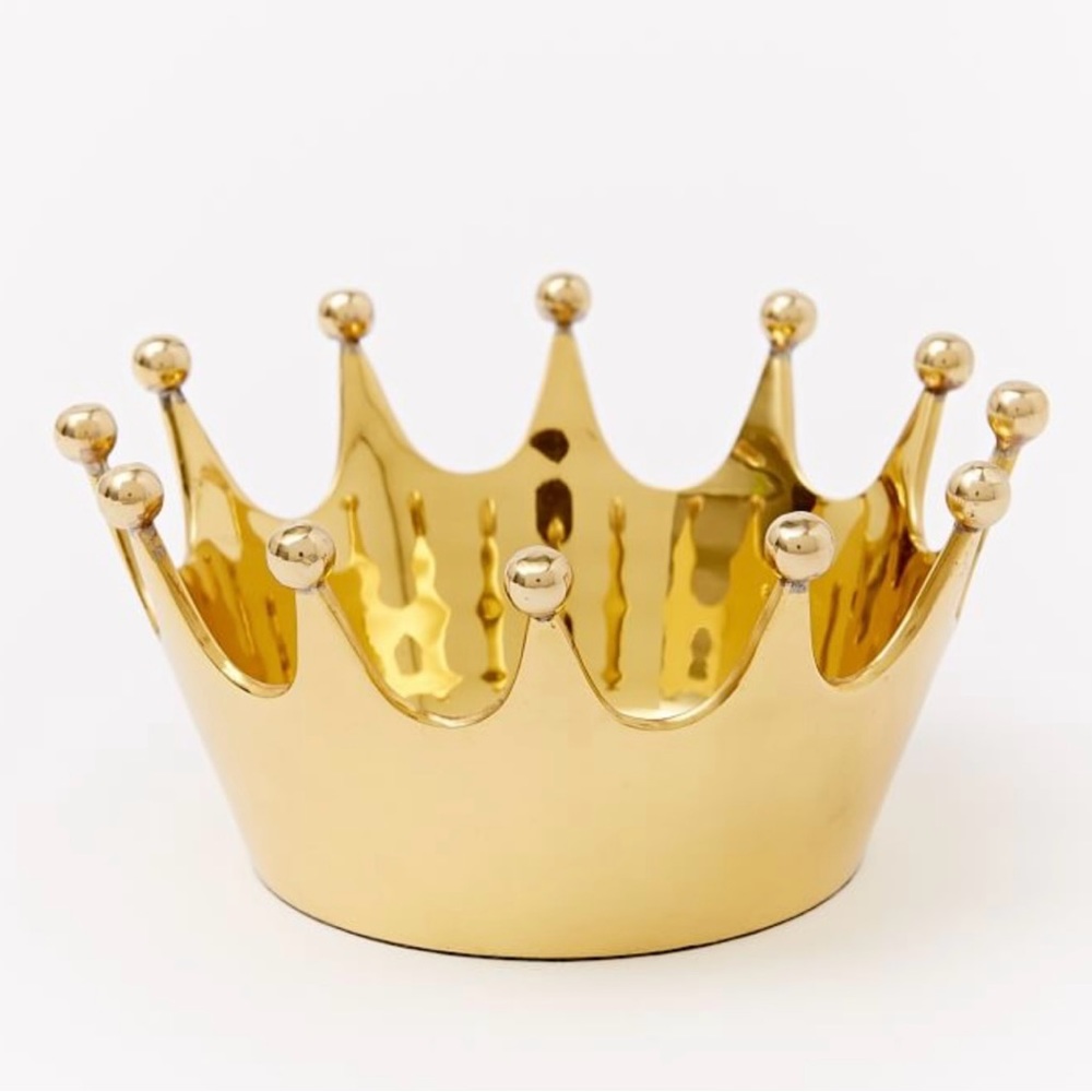 Gold crown ring holder